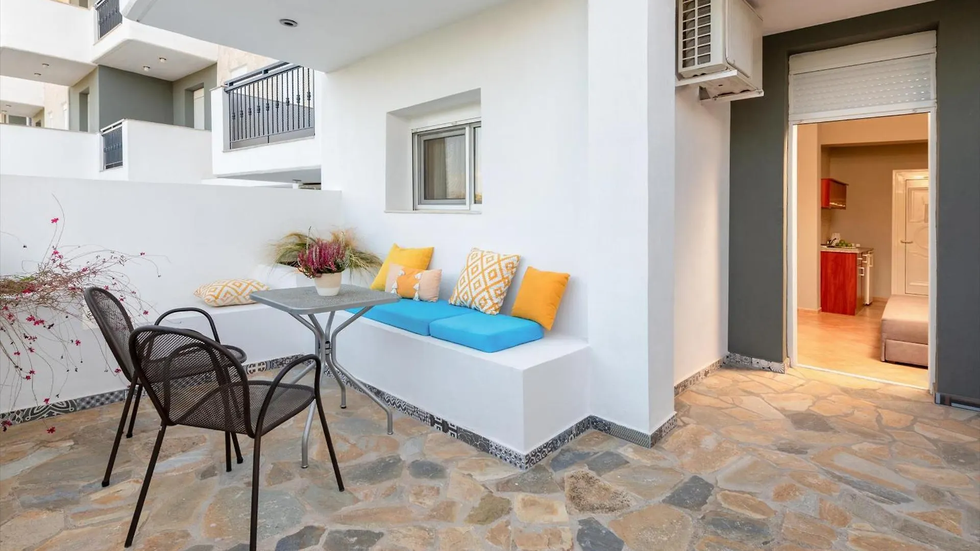 Ξενοδοχείο με διαμερίσματα Ampelia Hotel Kassandra Χανιώτη