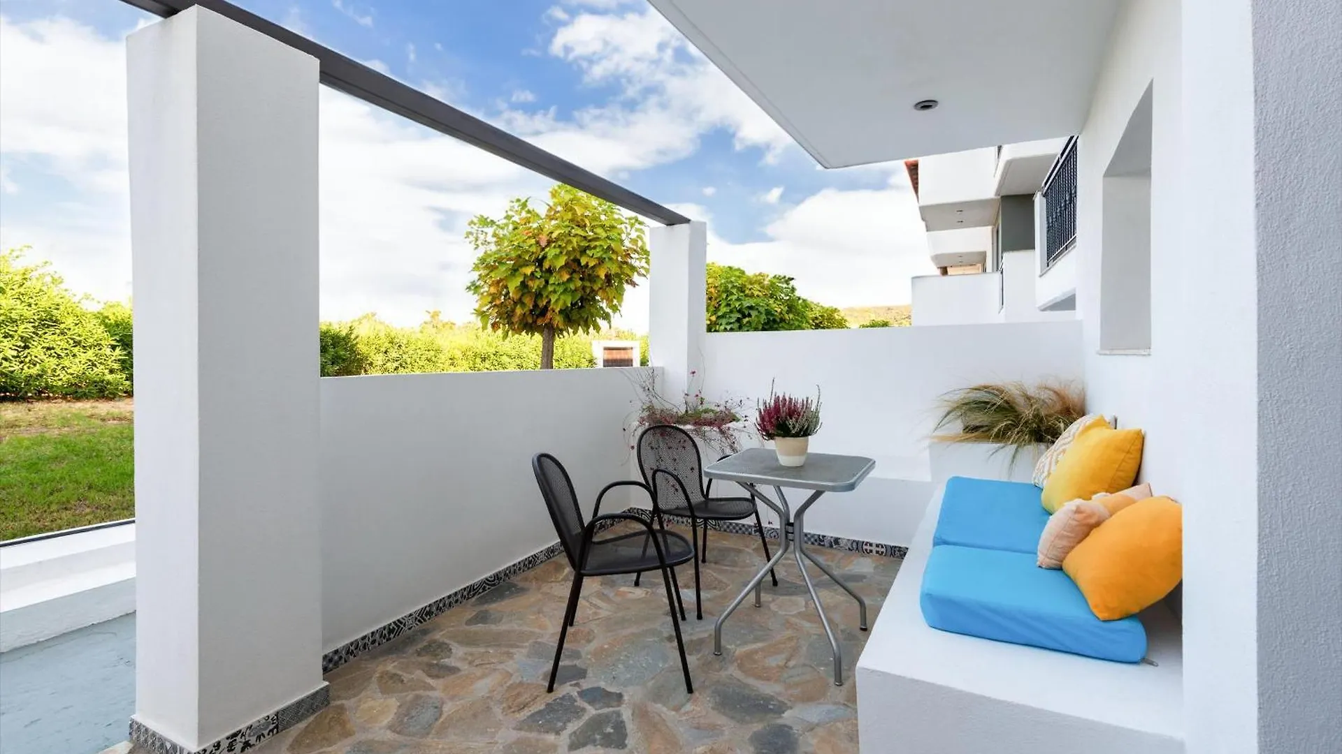 Ampelia Hotel Kassandra Χανιώτη