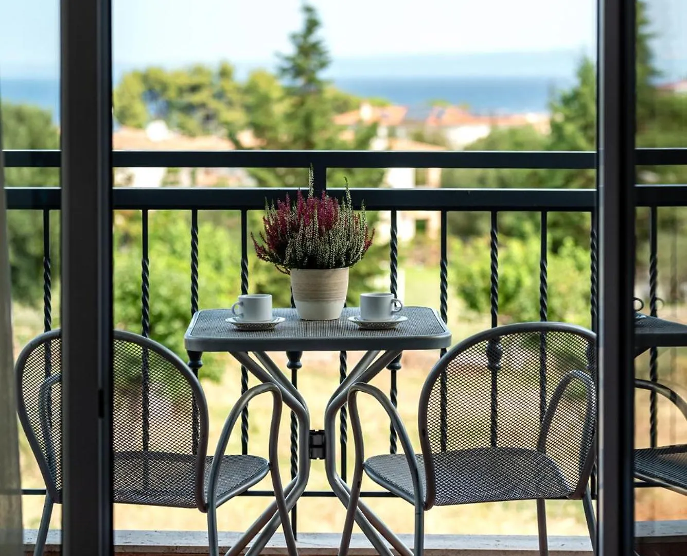 Ampelia Hotel Kassandra Chaniotis Aparthotel