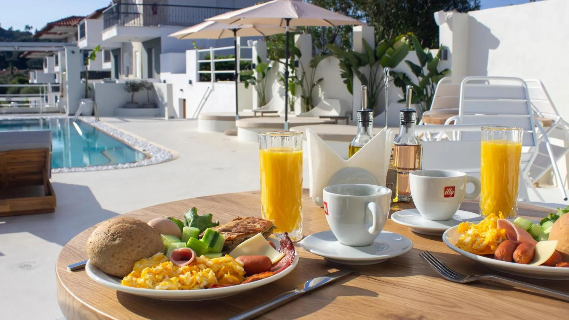 Ξενοδοχείο με διαμερίσματα Ampelia Hotel Kassandra Χανιώτη