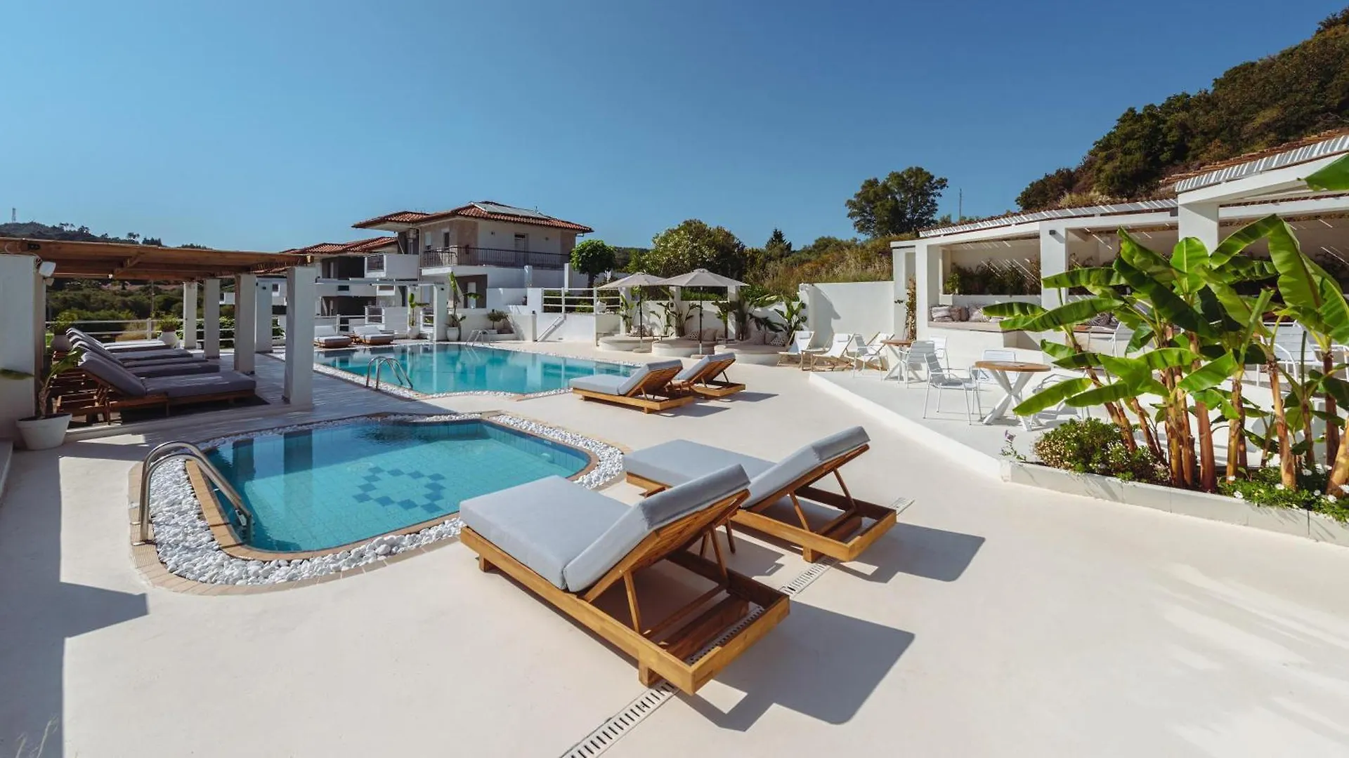 Ampelia Hotel Kassandra Χανιώτη Ξενοδοχείο με διαμερίσματα