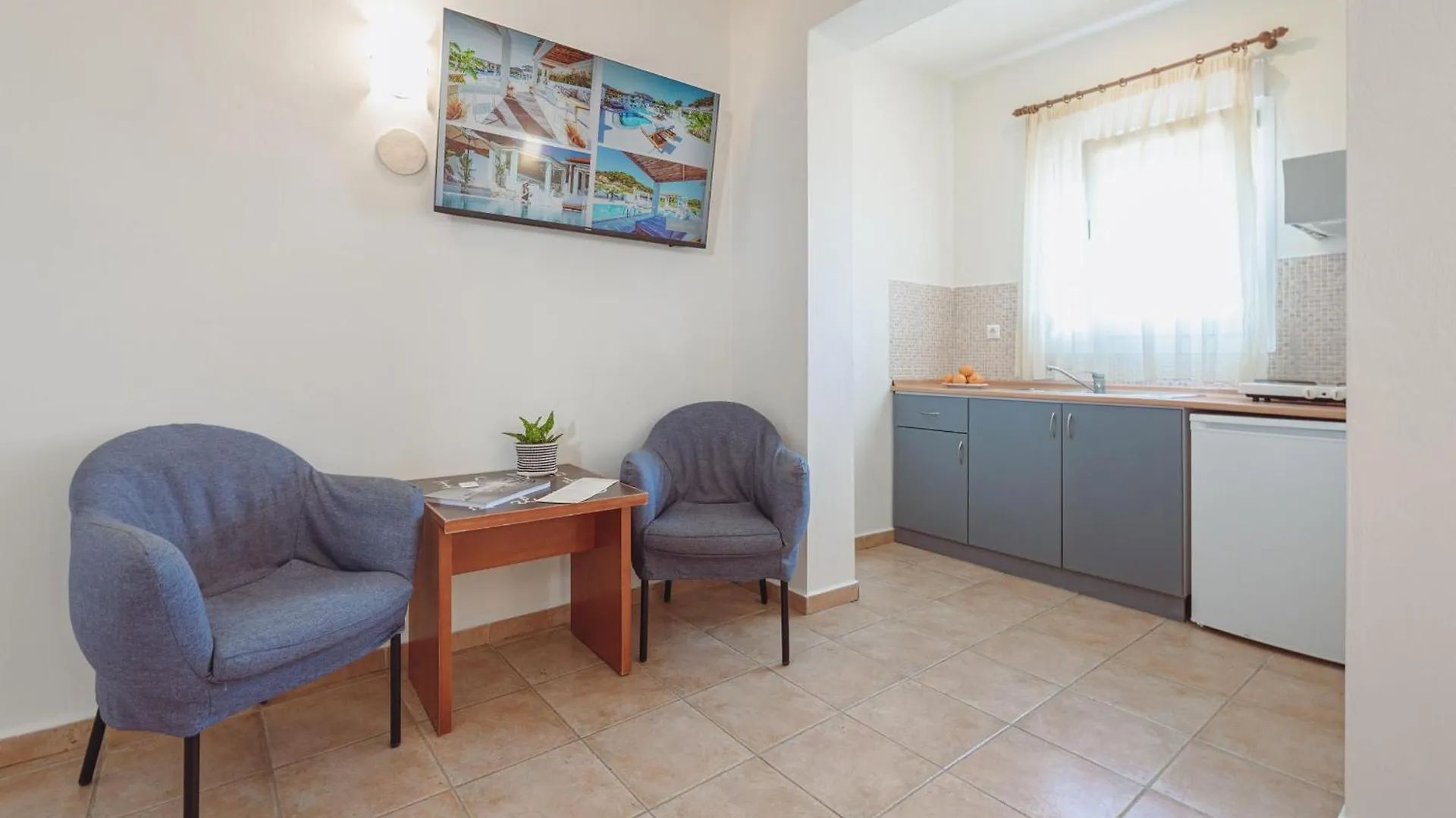 Ampelia Hotel Kassandra Chaniotis Aparthotel