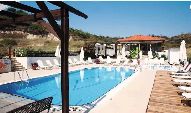 Ξενοδοχείο με διαμερίσματα Ampelia Hotel Kassandra Χανιώτη