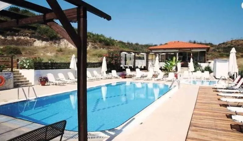 Ampelia Hotel Kassandra Χανιώτη