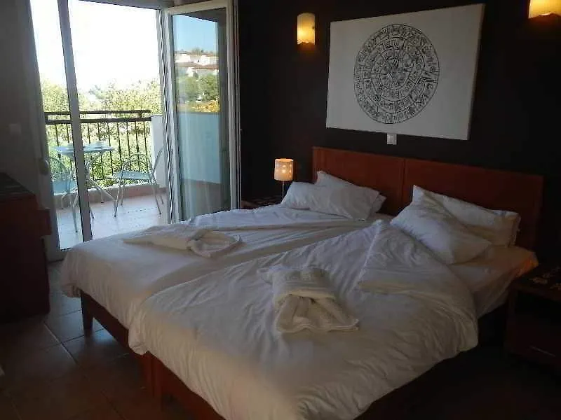 *** Lägenhetshotell Ampelia Hotel Kassandra Hanioti Grekland